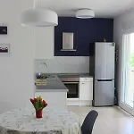 Albatros With Private Garden,trogir